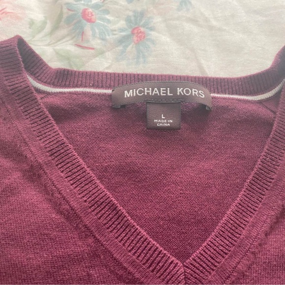 Michael Kors Men’s Burgundy sweater size large - Picture 3 of 3
